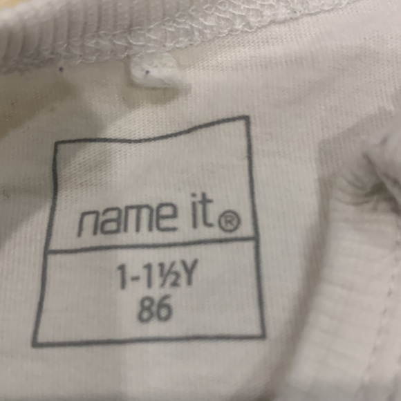 Name It White T-Shirt and Koala Kids Gray Cargo Sweatpants in size 12-18M - Picture 5 of 9